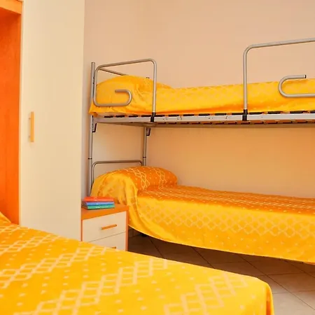 Lovely Flat With Side Sea View And Swimming Pool Appartamento Bibione