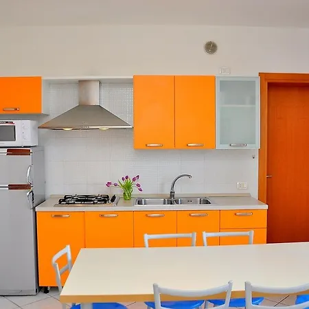 Lovely Flat With Side Sea View And Swimming Pool