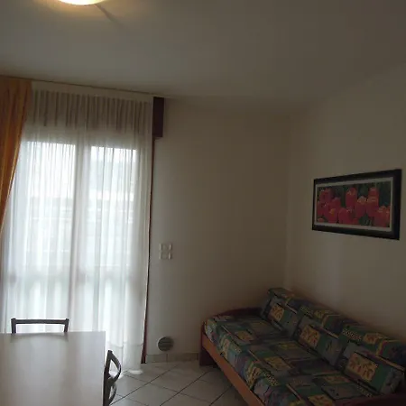 Lovely Flat With Side Sea View And Swimming Pool