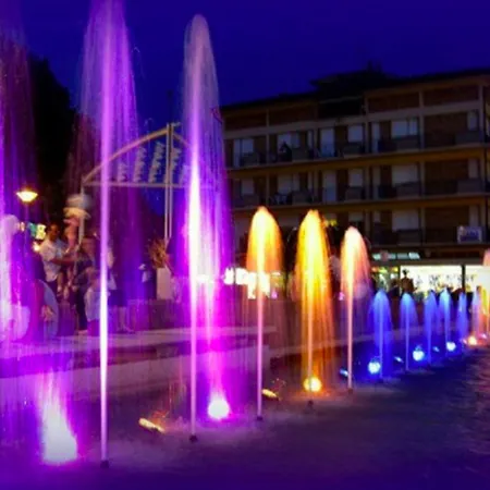 Lovely Flat With Side Sea View And Swimming Pool Bibione