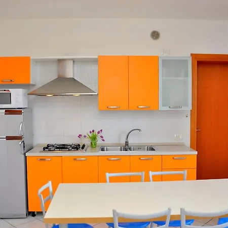 Apartmán Lovely Flat With Side Sea View And Swimming Pool Bibione