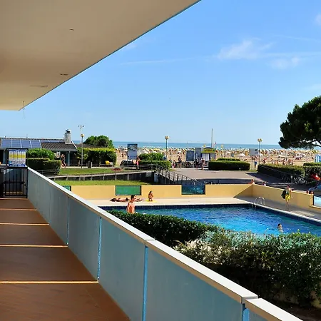 Lovely Flat With Side Sea View And Swimming Pool *