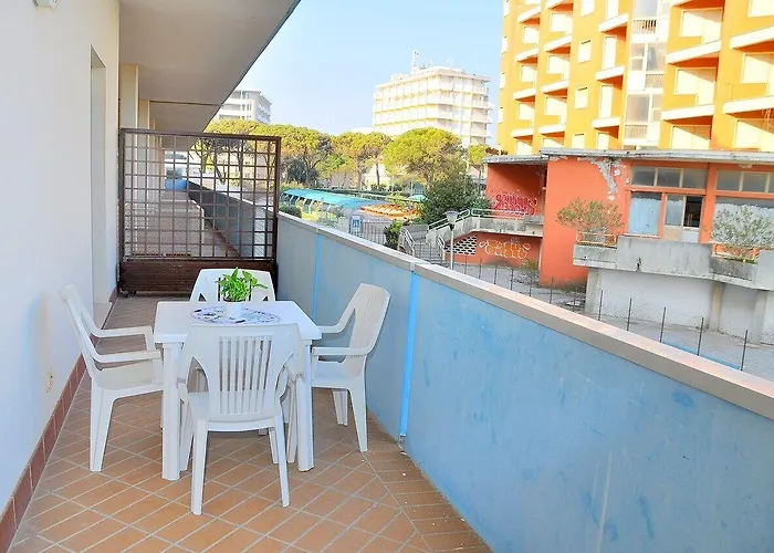 Lovely Flat With Side Sea View And Swimming Pool